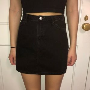 Black Vintage H&M skirt